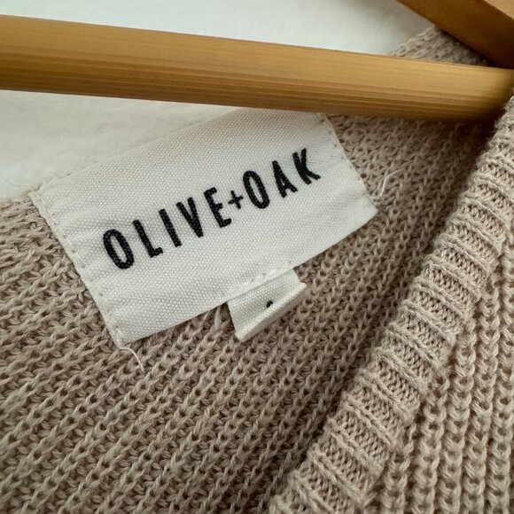 Olive + Oak Taupe Reversible Button Back Sweater – Cozy Knit, Size Small - Picture 7 of 8